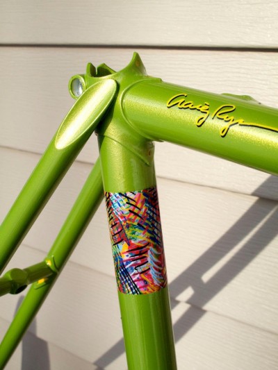 Gold Ghost Pearl on Lime Green base coat making this bicycle stand out above the rest.